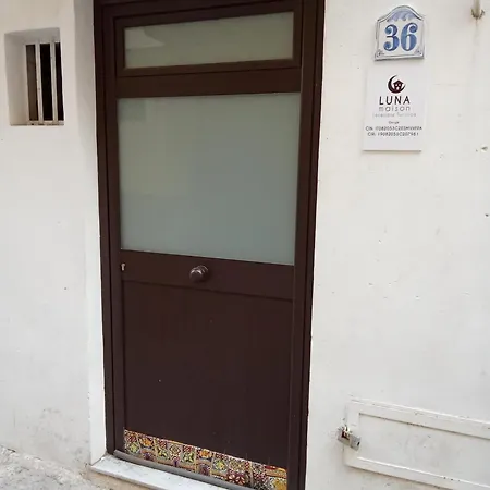 Luna Maison *